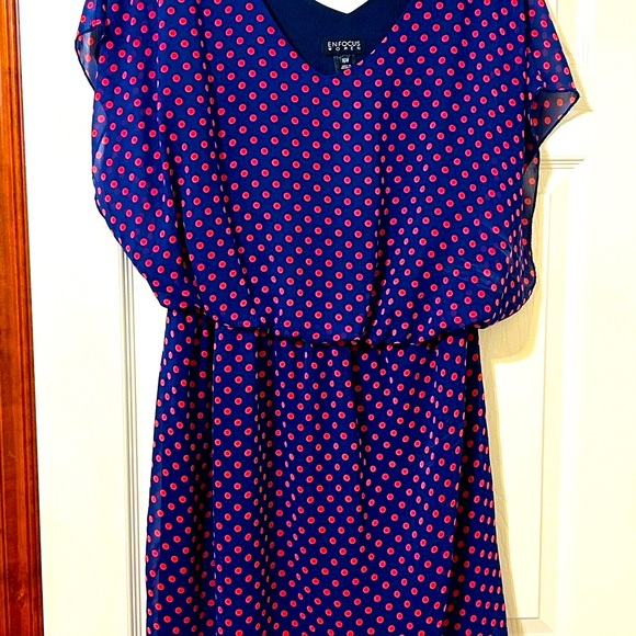 Enfocus Women Dresses & Skirts - CLEARANCE:   Enfocus Woman Polka Dot Blouse Dresss.     Excellent Condition